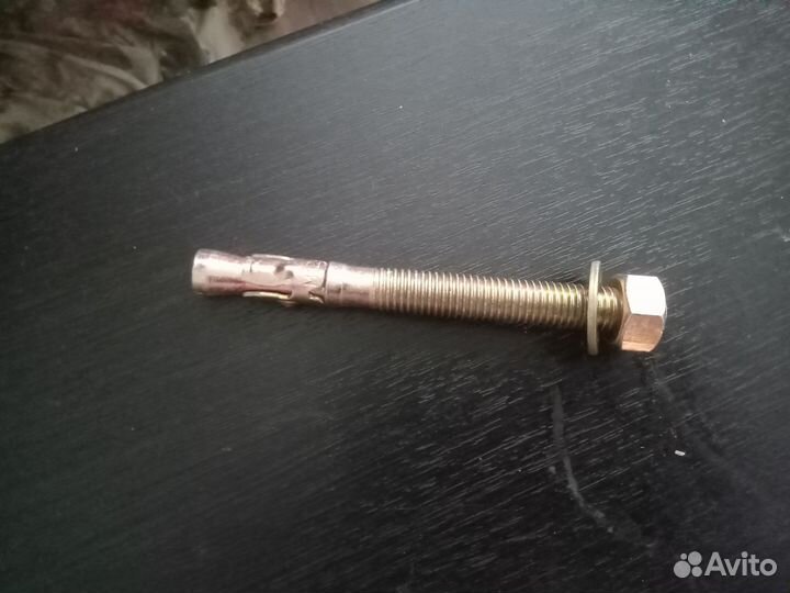 Анкерный болт м12