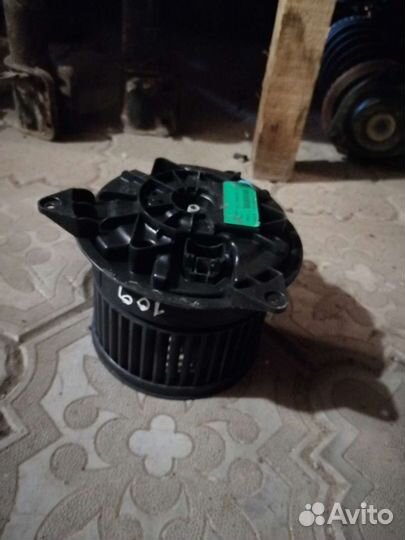 Моторчик печки Ford Mondeo 3