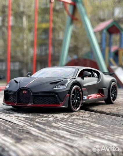 Коллекционные машинки Bugatti Divo Coupe Sports