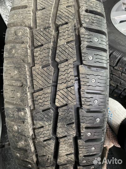 Nokian Tyres Hakkapeliitta 7 215/65 R16 R