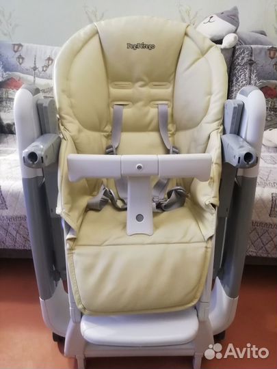 Стульчик для кормления Peg-Perego Tatamia Follow