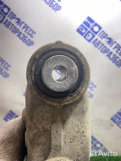 Рычаг подвески задний правый Bmw 750I седан 4.8