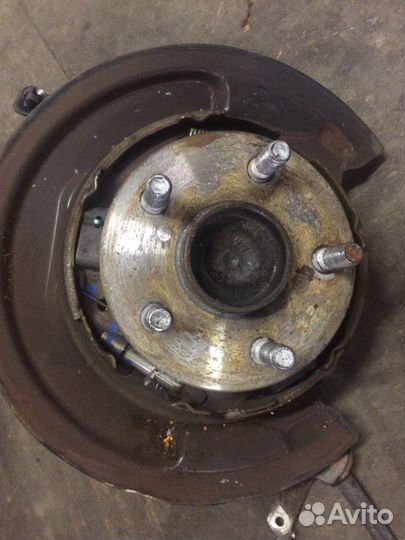 Задняя ступица Avensis 2003-2008