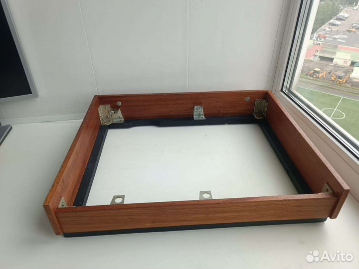 Проигрыватель винила Б1-011 - элементы конструкции