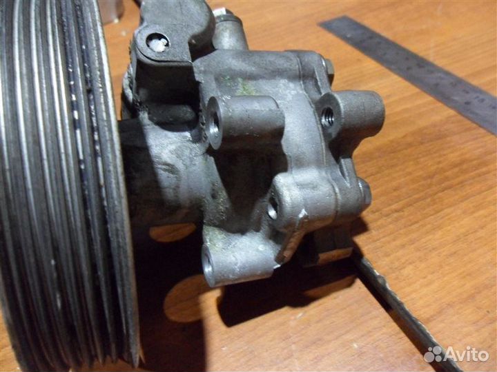 Насос гидроусилителя руля Audi A4 8EC BWE 2004