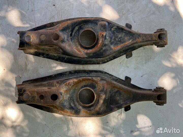 Рычаг задний нижний Mercedes w202