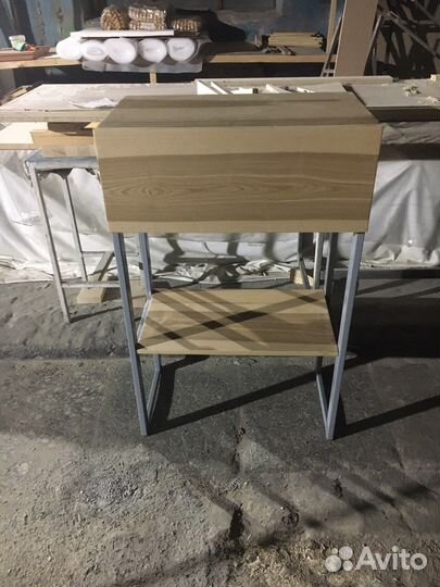 Консольный столик в прихожую