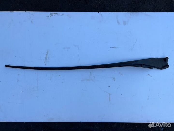Молдинг лобового стекла левый Renault Latitude