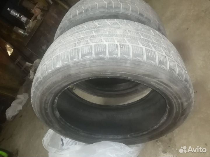 Dunlop Winter Maxx SJ8 215/50 R17