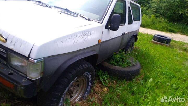 Nissan Terrano 2.4 МТ, 1992, 214 000 км