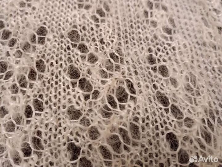 Шарф ажурный из козьего пуха