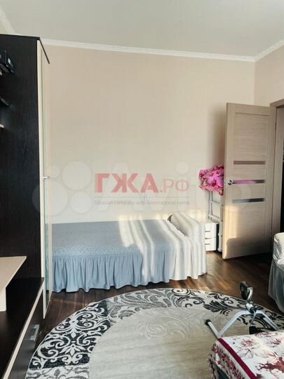 3-к. квартира, 71 м², 5/5 эт.