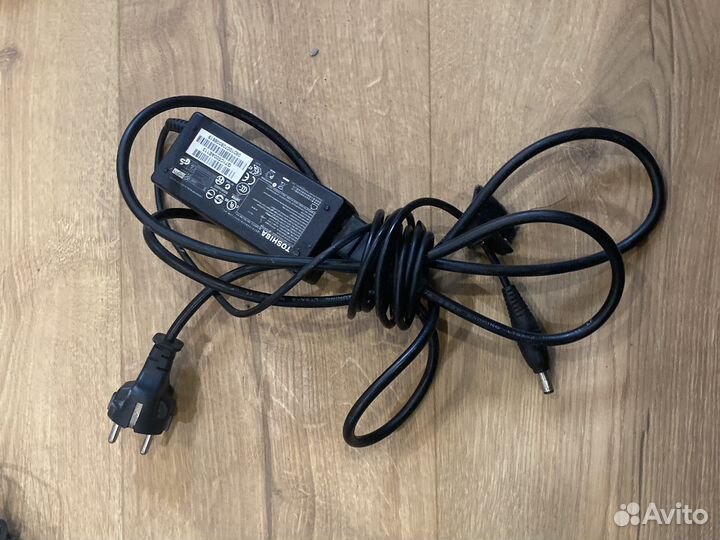 Блок питания ноутбука