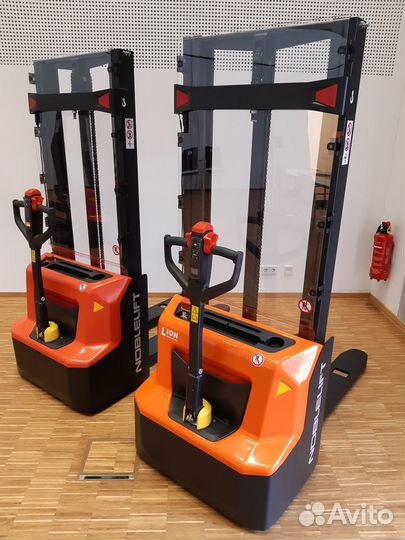 Штабелер Самоходный поводковый, электроштабелер