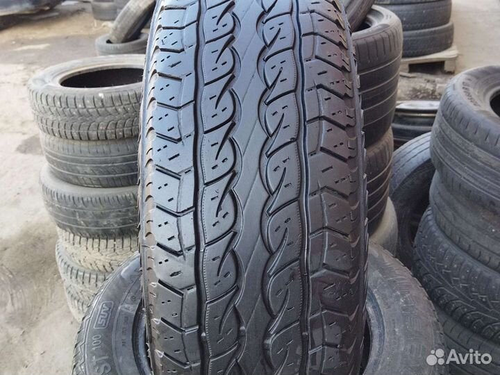 Kumho Road Venture SAT KL61 235/70 R16 104S