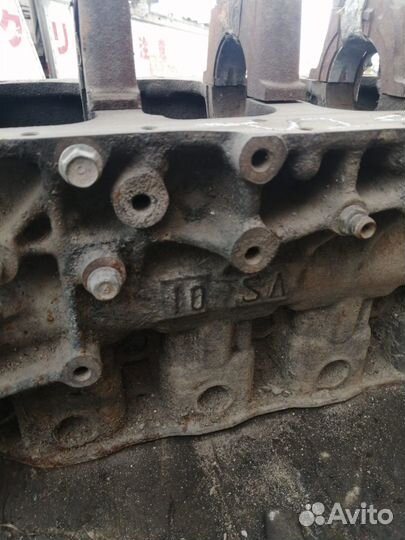 Блок двс Mazda Titan VS