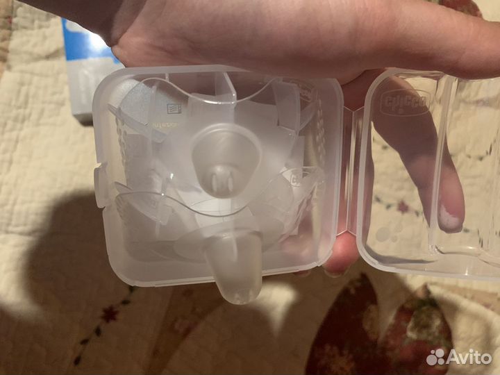 Накладки chicco новые