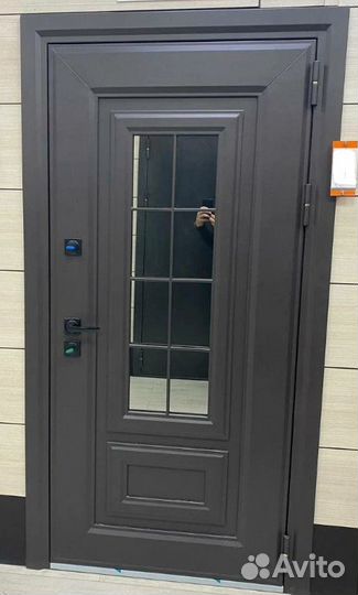 Дверь входная металлическая новая