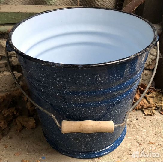Эмалированное ведро