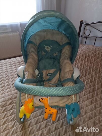 Шезлонг детский с вибрацией