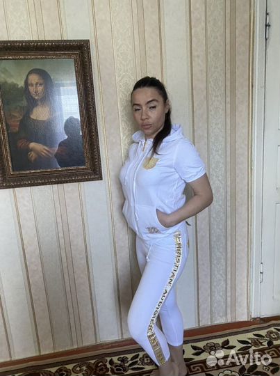 Костюм женский