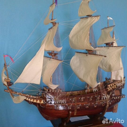 Модель корабля
