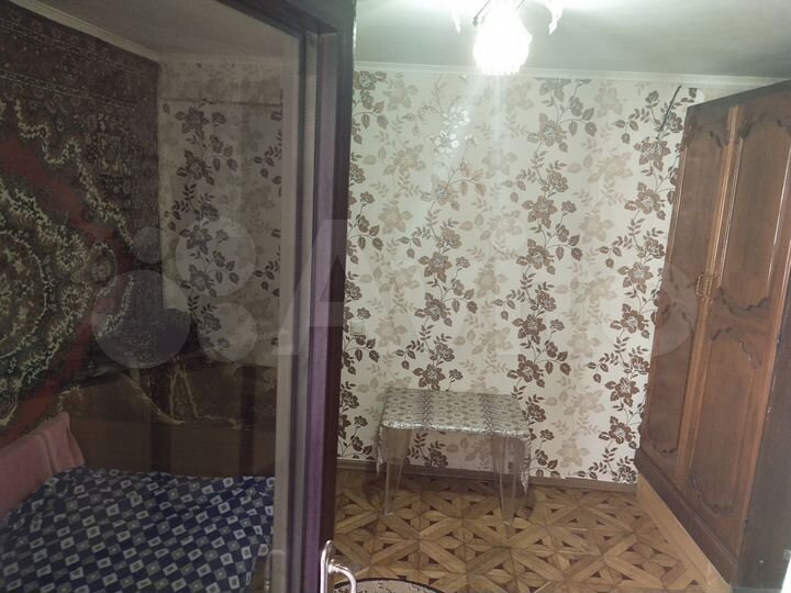 Комната 15 м² в 1-к., 1/2 эт.