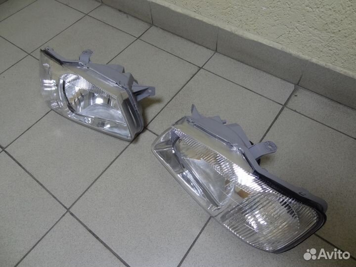Новая фара левая правая Accent Getz Rio Spectra