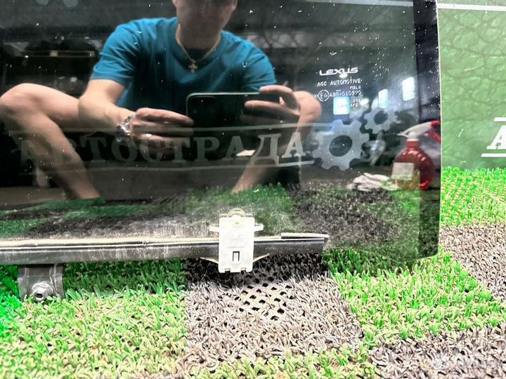 Стекло двойное заднее правое Lexus Ls 2017-2023