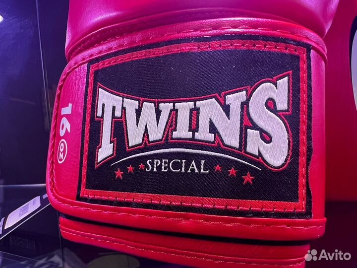 Боксерские перчатки twins