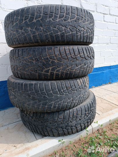 Advance AR211 215/65 R16