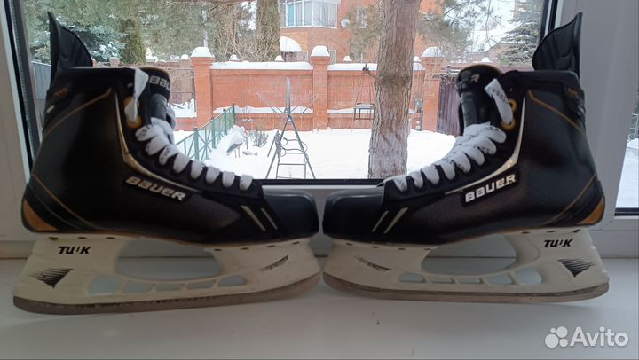 Хоккейные коньки bauer total one NXG 46 р. 12 ее