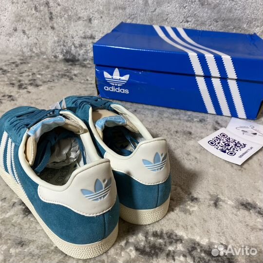 Кроссовки Adidas Originals Gazelle новые 8,5UK