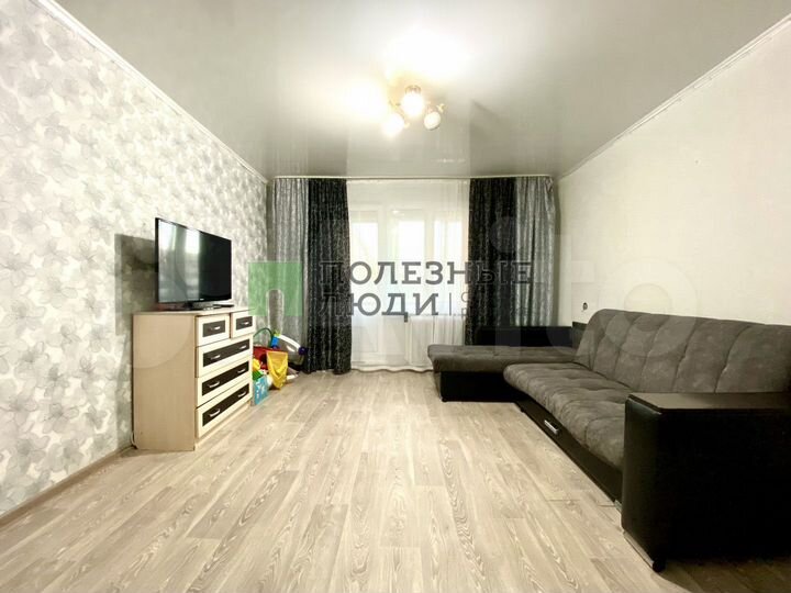 3-к. квартира, 60 м², 2/5 эт.