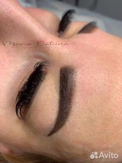 Модель на перманентный макияж бровей