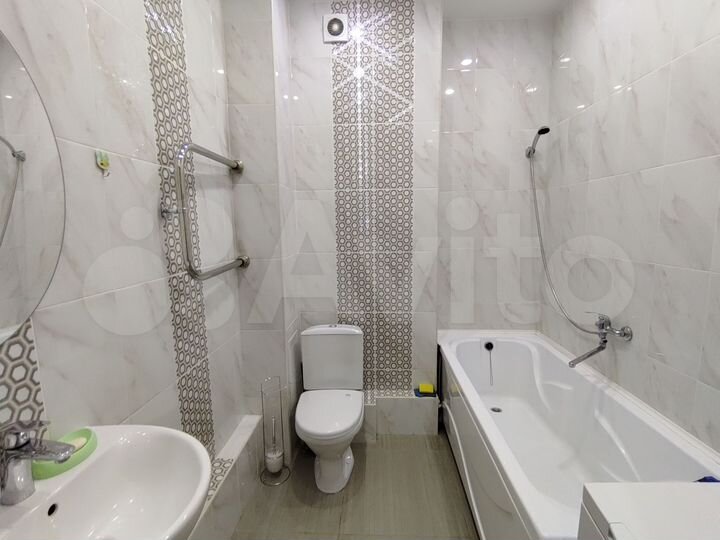 2-к. квартира, 82 м², 12/17 эт.