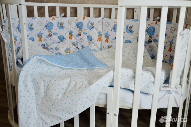 Бортики в кроватку новые комплект