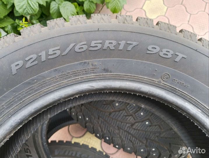 Hankook Winter I'Pike W409 215/65 R17 98T