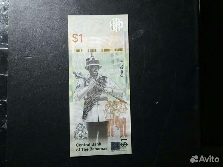 Банкнота Багамы 1 доллар 2017 год /пресс