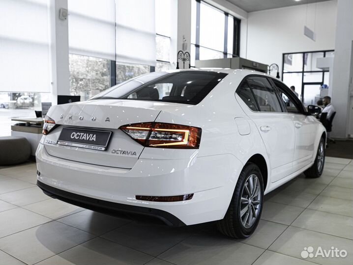 Skoda Octavia 1.5 AT, 2023