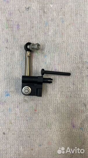 Тяга датчика пневмы Порше Кайен 958