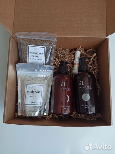 Подарочный набор для женщин на 8 марта