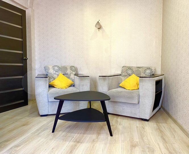 2-к. квартира, 45 м², 4/4 эт.