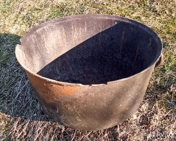 Казан чугунный 120 л старого литья (до 1945)
