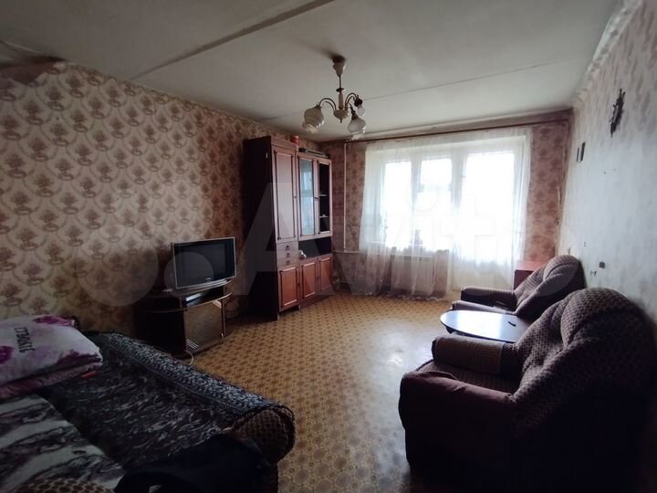 2-к. квартира, 53 м², 1/5 эт.