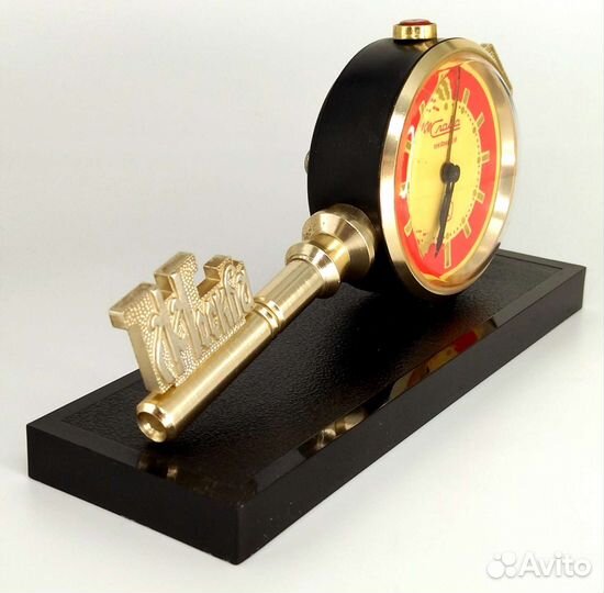 Часы настольные Слава времён СССР