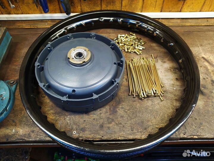 Переспицовка и центровка колес мотоциклов