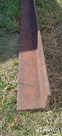 Уголок металлический 100х100х10