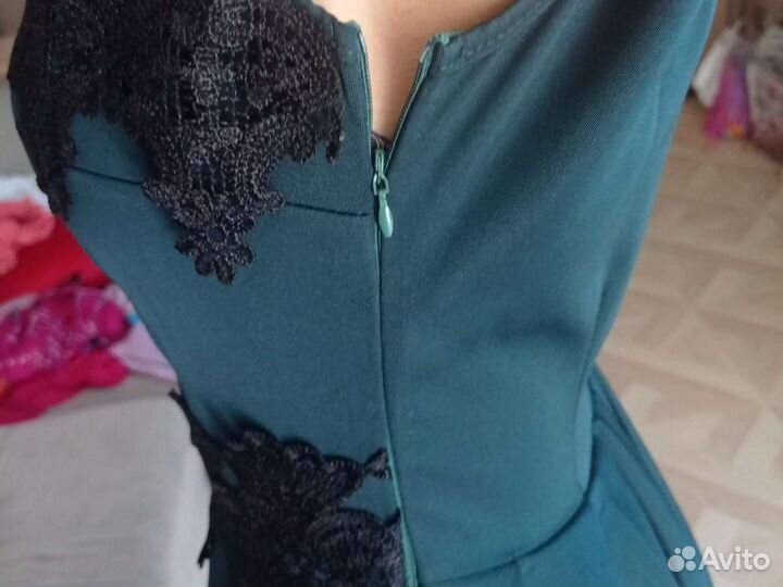 Продаю нарядное вечернее платье состояние отличное