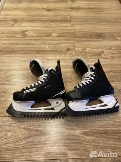 Коньки хоккейные